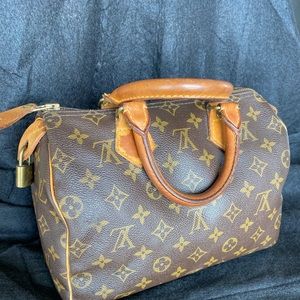 Authentic Louis Vuitton Speedy 25